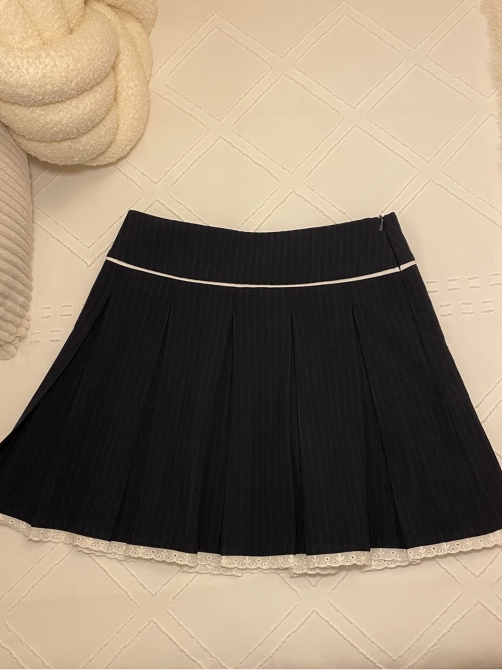 Pleated Mini Skirt Navy Blue Designed in Frankfurt Like New Size XS
